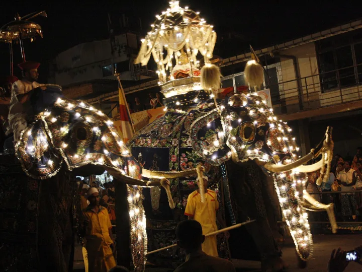 Esala Perahera in Kandy: dates, seating and how far ahead to book